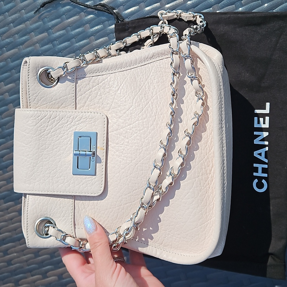 CHANEL Reissue Pink Caviar Leather Silver Turnlock Chain Crossbody Bag